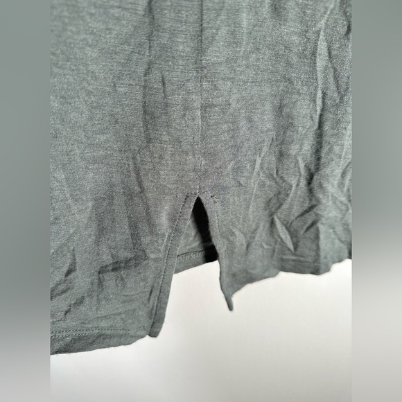 HALOGEN, long sleeved green top - Picture 4 of 4